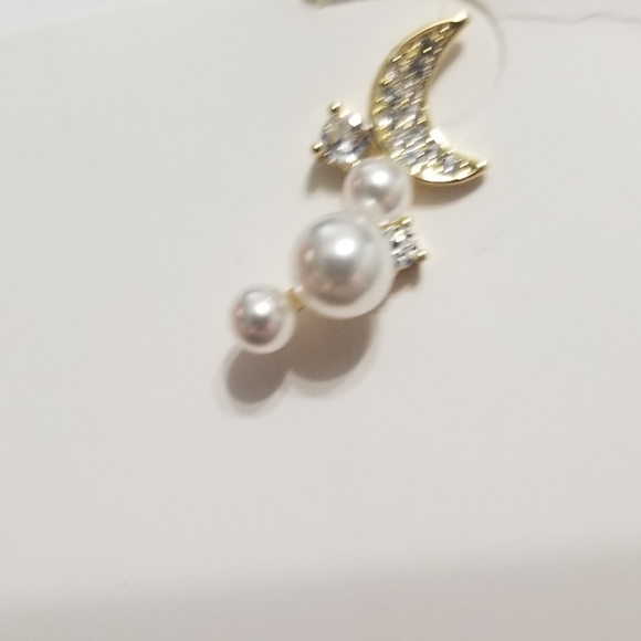 Moon Sun Pearl Earrings - Picture 3 of 5